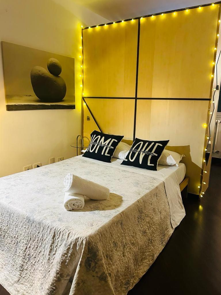 Easy Room Italy Prada Milan Luaran gambar